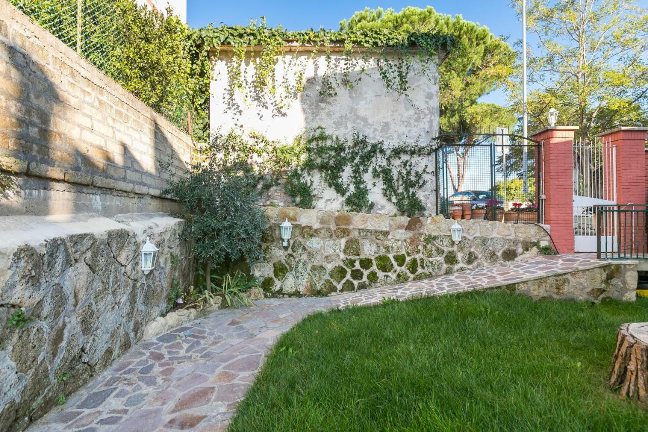 Апартаменты Casa Ceroni Рим Экстерьер фото